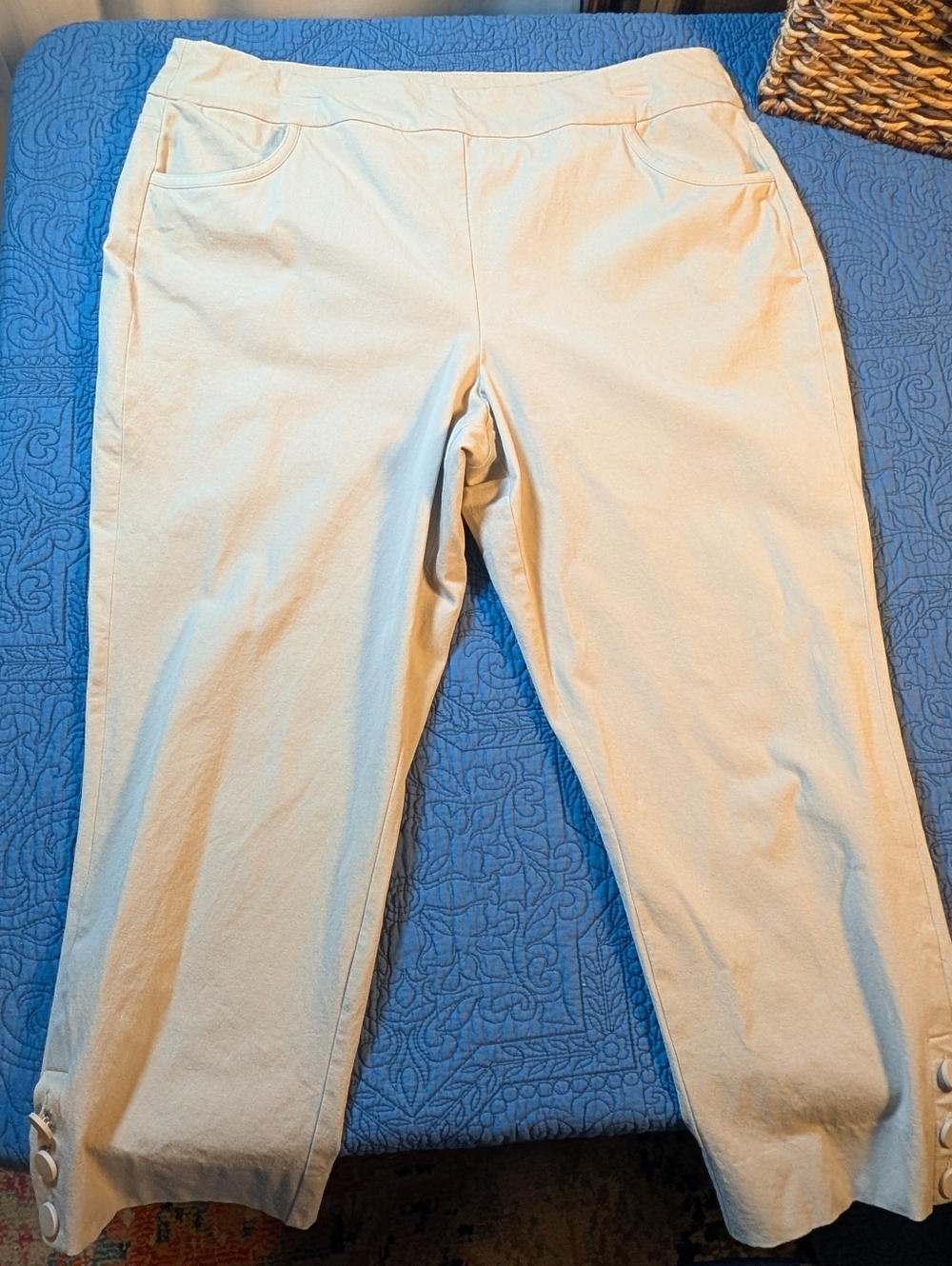 Soft Surroundings Women’s Khaki Capri Pants Cropped Casual Lightweight Size XL